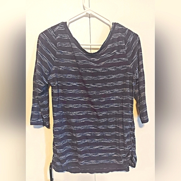 🎉HP🎉 Maternity/Nursing/breastfeeding top Motherhood ladies large - Picture 3 of 4